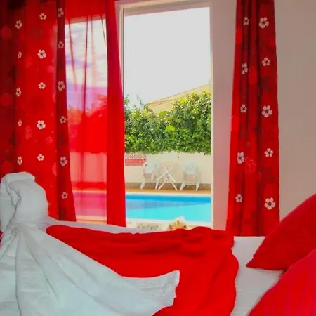 Guest house Cerro 2*